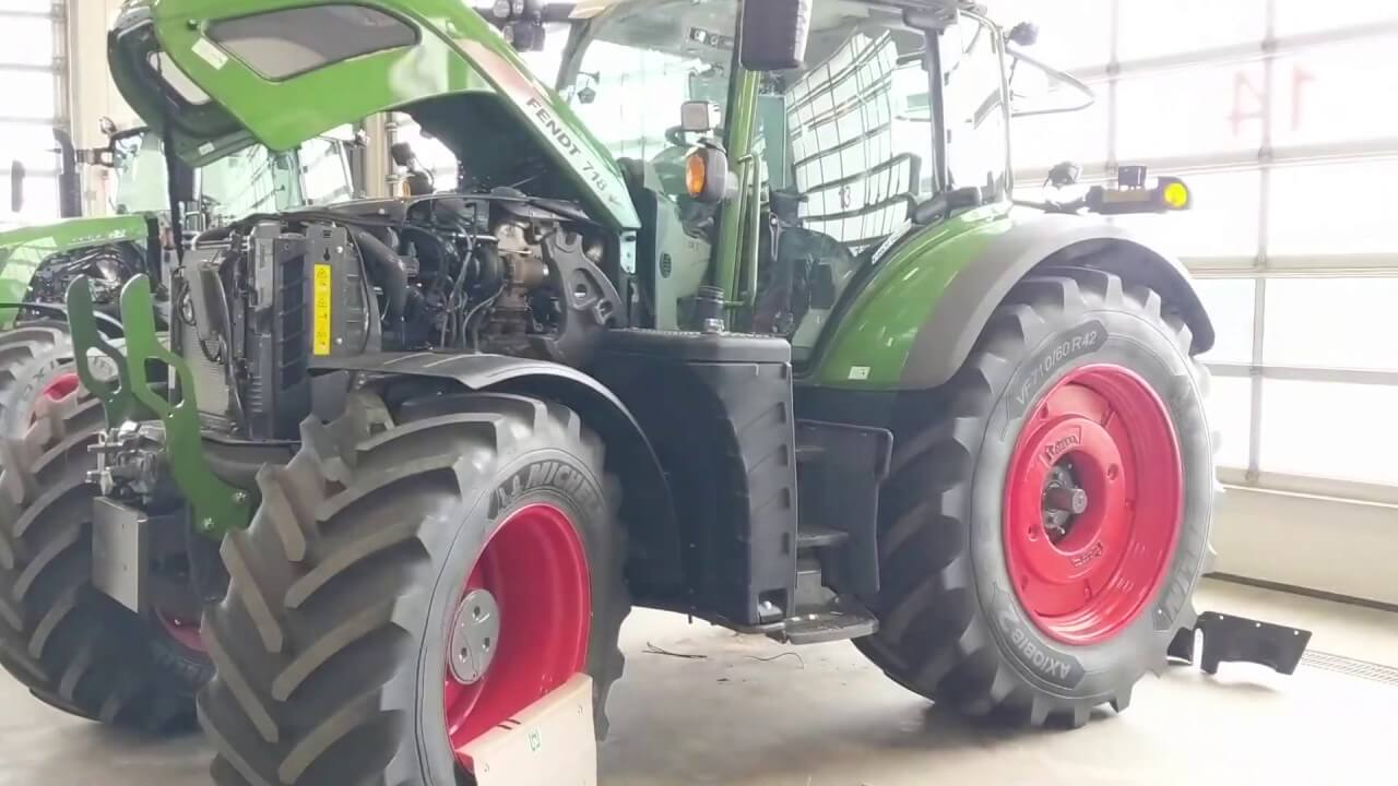 Installation Manual for Fendt 718 Tractor
